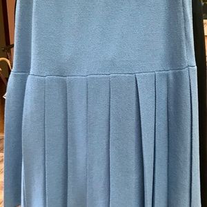 St.John Collection blue pleated skirt